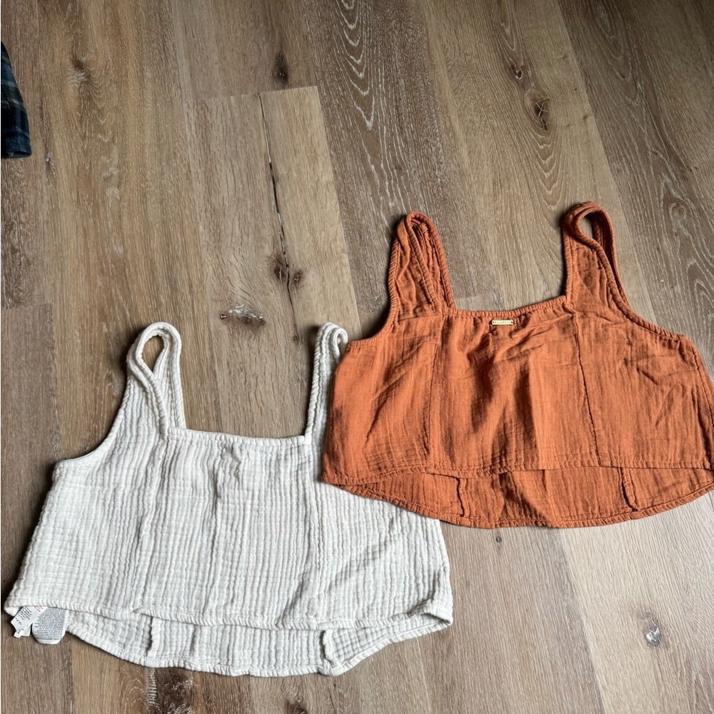 Billabong crop 100% cotton tops